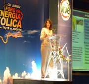 Causó gran interés la presentación de la Administradora General de la COCEF, Maria Elena Giner